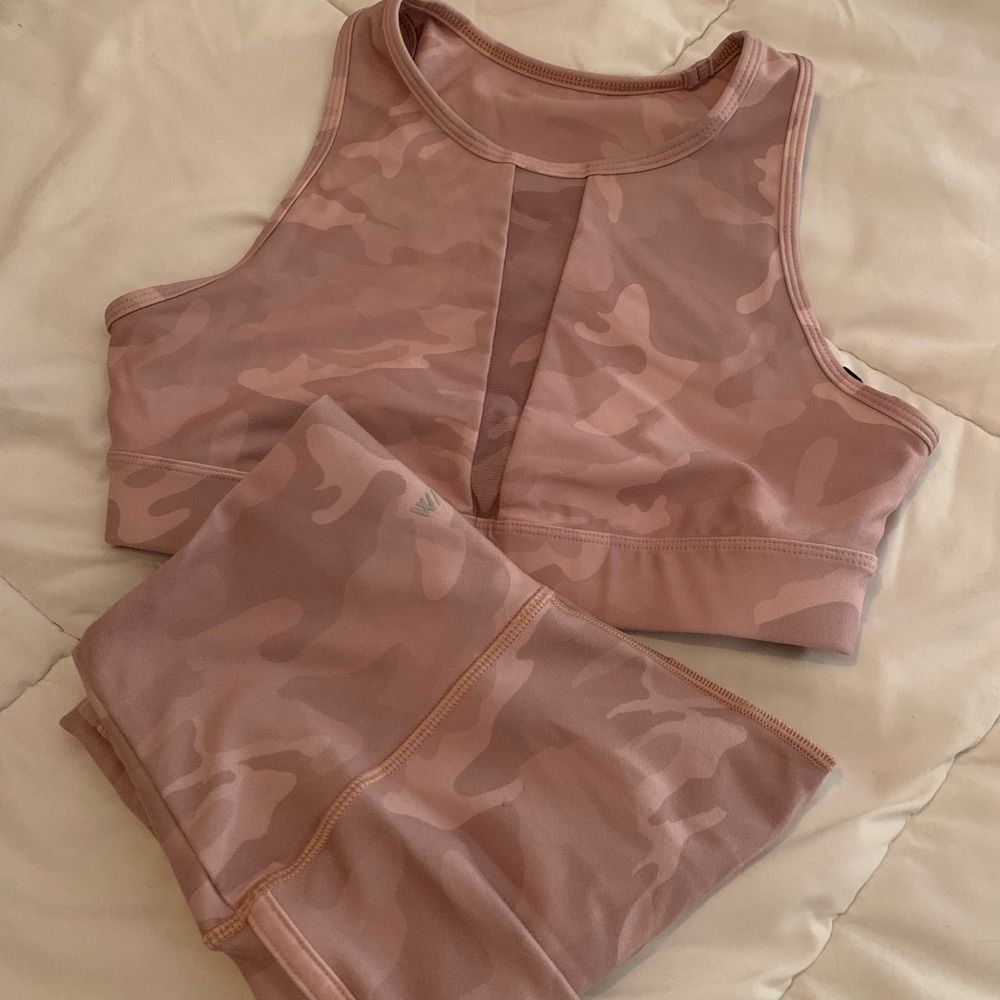 WITH workout set size xsmall. Light pink camo